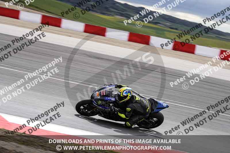 cadwell no limits trackday;cadwell park;cadwell park photographs;cadwell trackday photographs;enduro digital images;event digital images;eventdigitalimages;navarra;no limits trackdays;peter wileman photography;racing digital images;trackday digital images;trackday photos